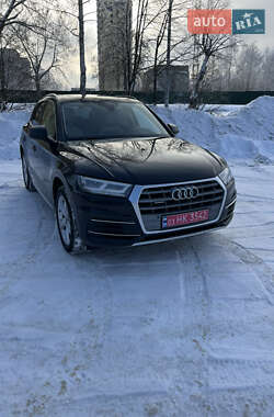 Внедорожник / Кроссовер Audi Q5 2018 в Чернигове