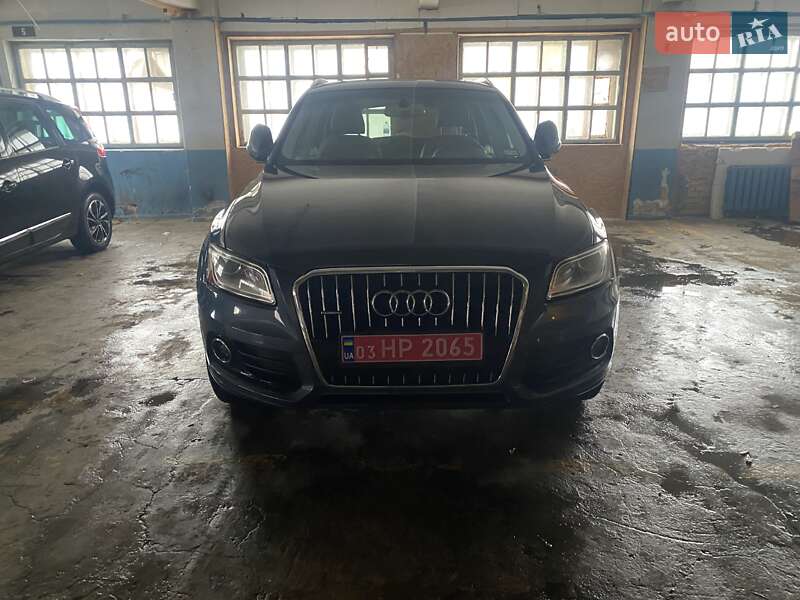 Внедорожник / Кроссовер Audi Q5 2015 в Луцке
