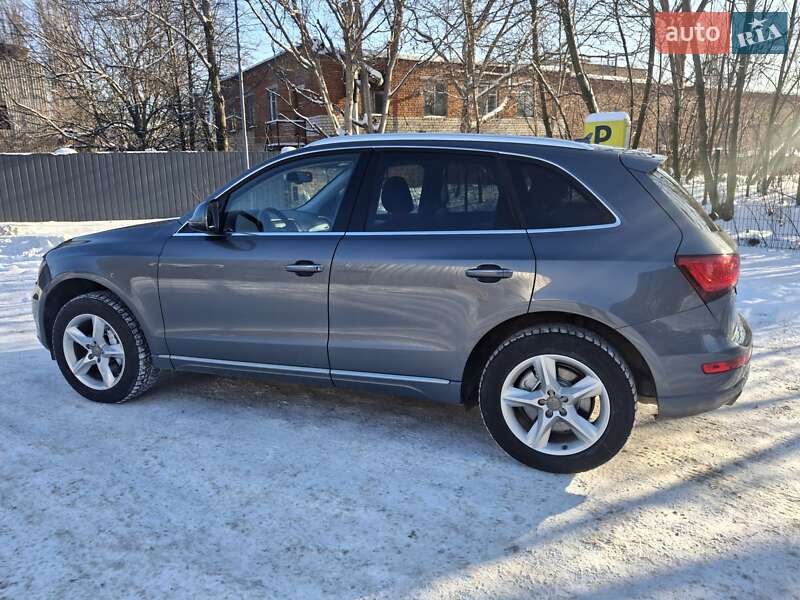Внедорожник / Кроссовер Audi Q5 2014 в Каменец-Подольском
