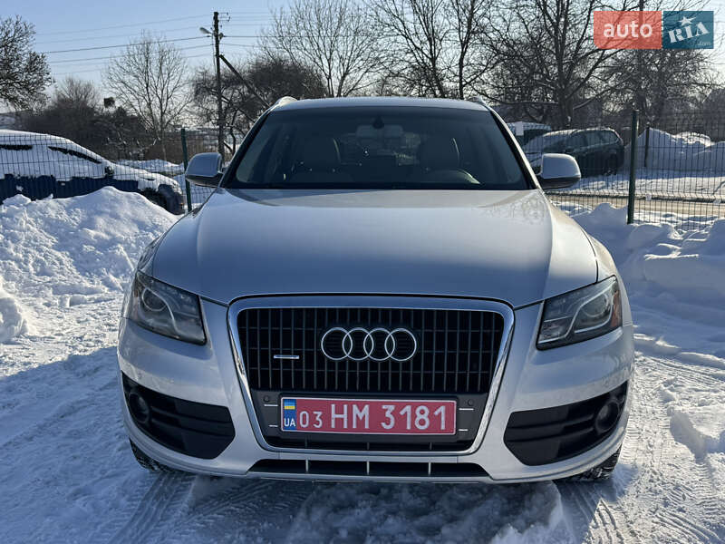 Внедорожник / Кроссовер Audi Q5 2010 в Луцке
