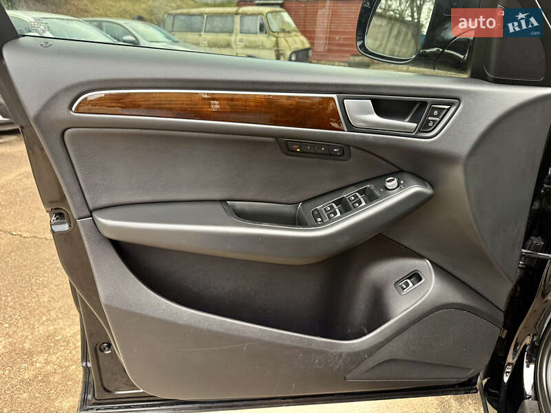 Внедорожник / Кроссовер Audi Q5 2015 в Ровно