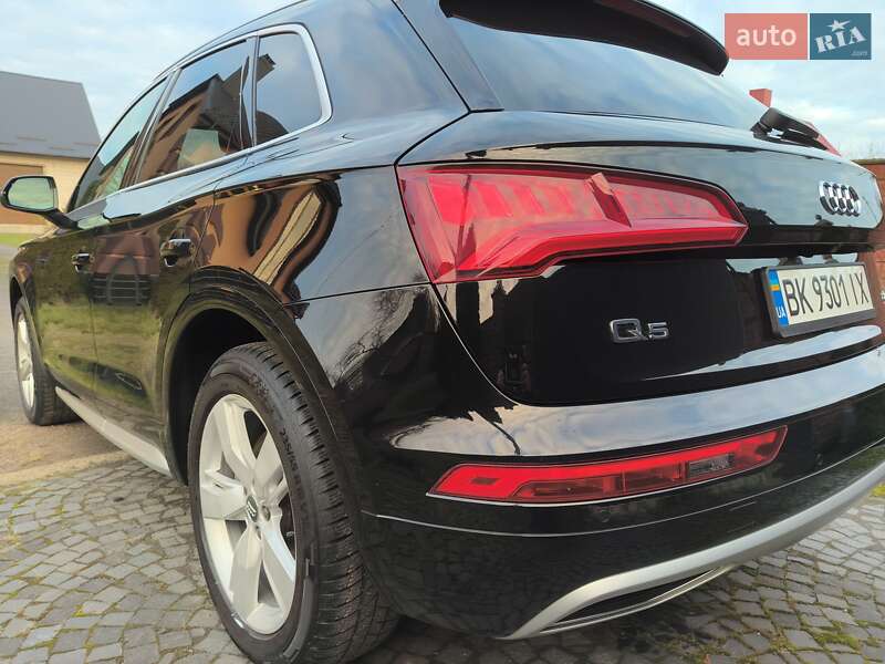 Позашляховик / Кросовер Audi Q5 2018 в Костопілі