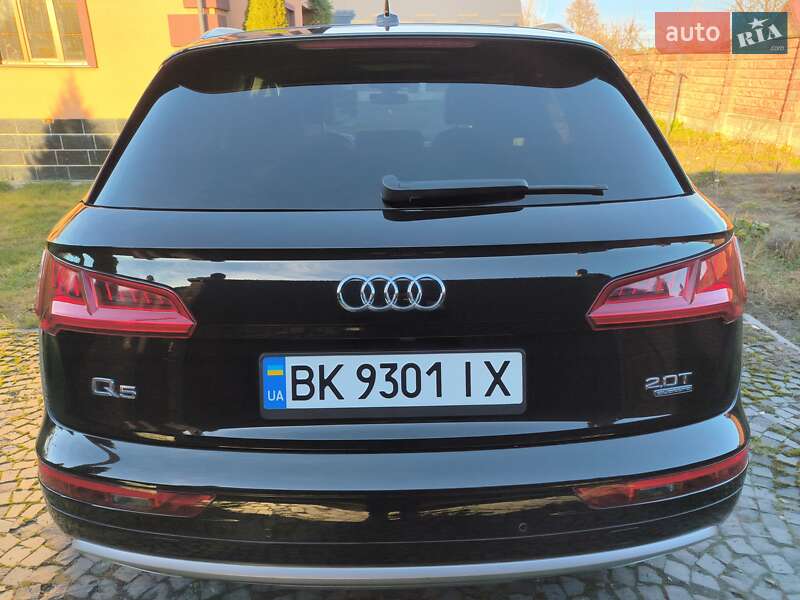 Позашляховик / Кросовер Audi Q5 2018 в Костопілі