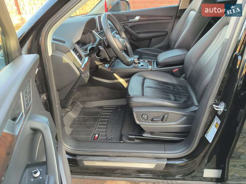 Позашляховик / Кросовер Audi Q5 2018 в Костопілі