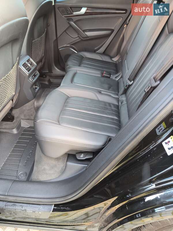 Позашляховик / Кросовер Audi Q5 2018 в Костопілі