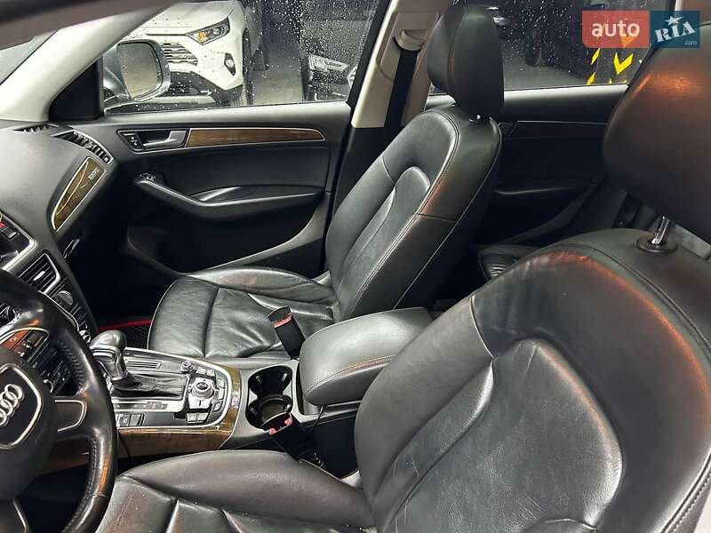 Внедорожник / Кроссовер Audi Q5 2016 в Черновцах