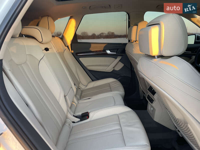 Позашляховик / Кросовер Audi Q5 2018 в Львові