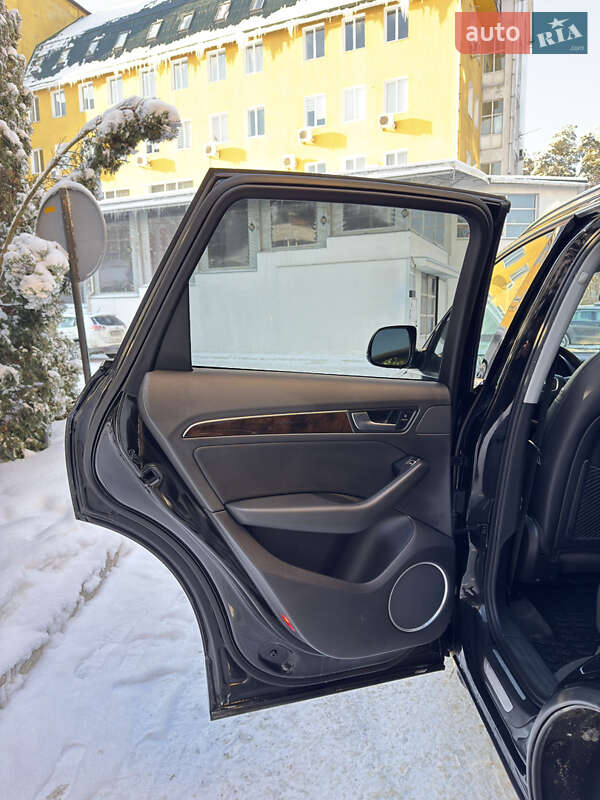 Внедорожник / Кроссовер Audi Q5 2013 в Киеве