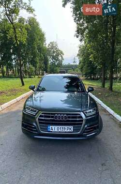 Позашляховик / Кросовер Audi Q5 2018 в Києві