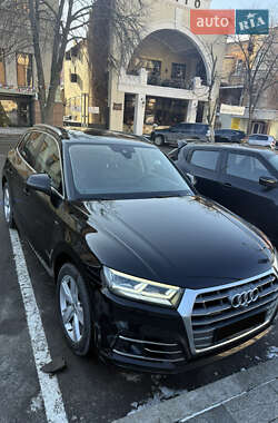 Позашляховик / Кросовер Audi Q5 2019 в Харкові