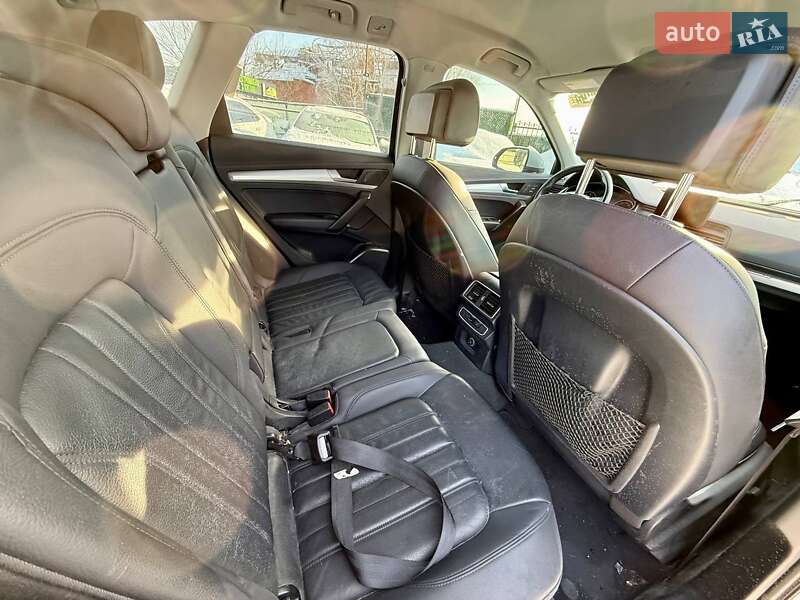 Внедорожник / Кроссовер Audi Q5 2017 в Киеве