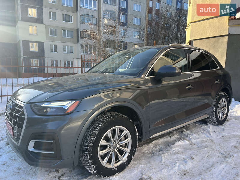Позашляховик / Кросовер Audi Q5 2021 в Львові