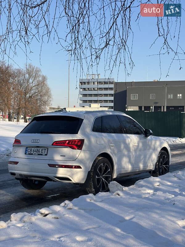 Внедорожник / Кроссовер Audi Q5 2019 в Киеве