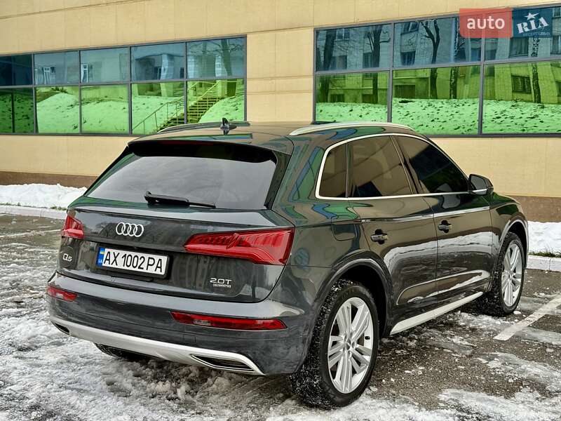 Внедорожник / Кроссовер Audi Q5 2017 в Харькове