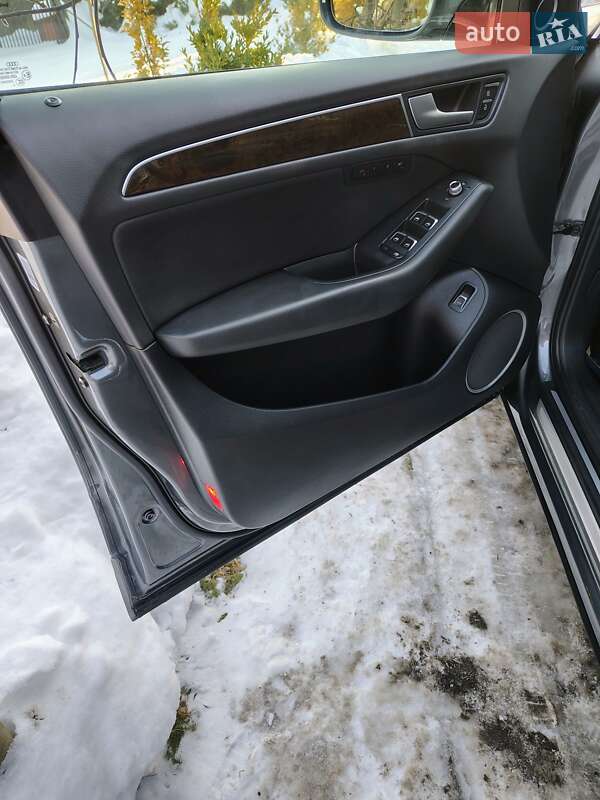 Внедорожник / Кроссовер Audi Q5 2015 в Ивано-Франковске