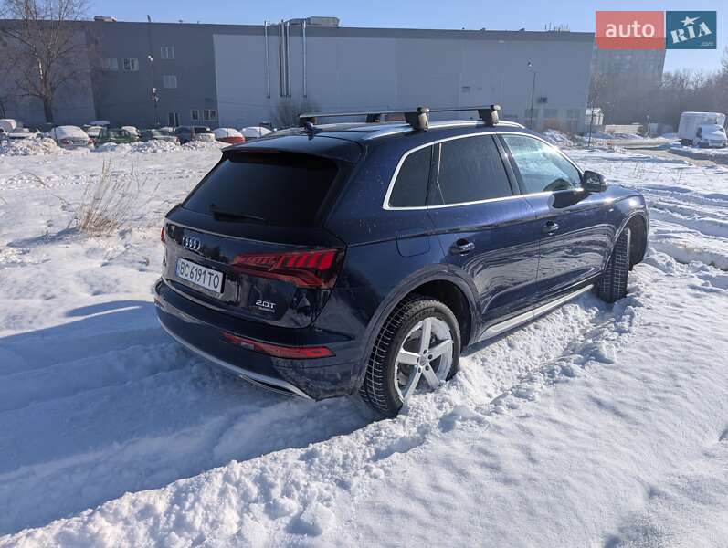 Внедорожник / Кроссовер Audi Q5 2017 в Львове