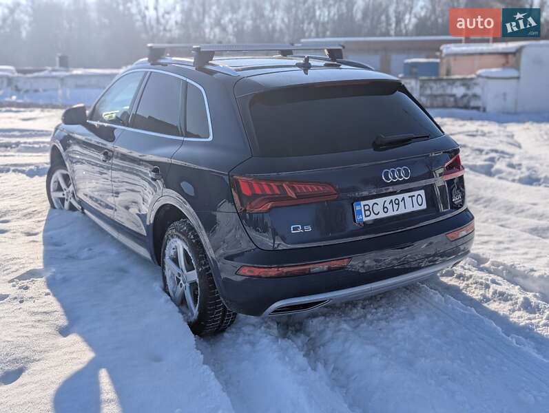Внедорожник / Кроссовер Audi Q5 2017 в Львове