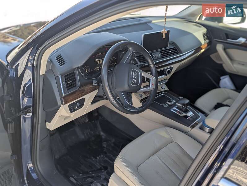 Внедорожник / Кроссовер Audi Q5 2017 в Львове