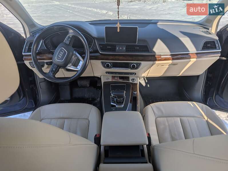 Внедорожник / Кроссовер Audi Q5 2017 в Львове