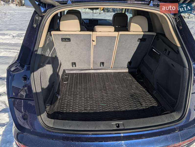 Внедорожник / Кроссовер Audi Q5 2017 в Львове