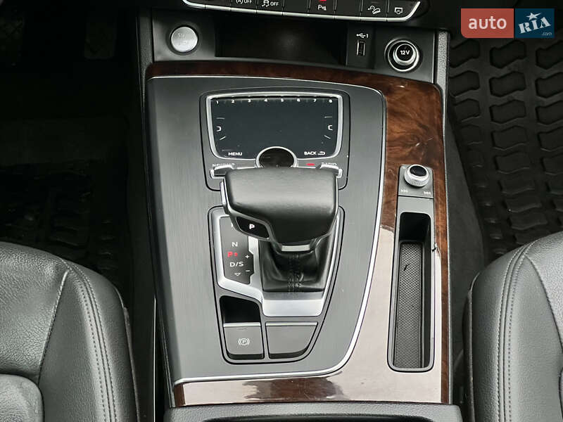 Внедорожник / Кроссовер Audi Q5 2018 в Киеве фото 37 Внедорожник / Кроссовер Audi Q5 2018 в Киеве