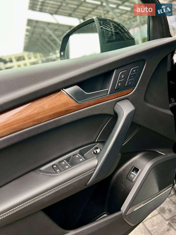 Внедорожник / Кроссовер Audi Q5 2020 в Львове