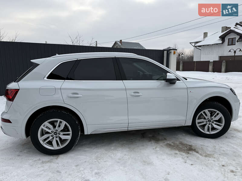 Внедорожник / Кроссовер Audi Q5 2023 в Стрые
