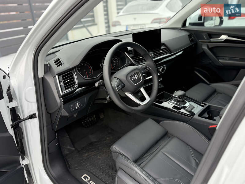 Внедорожник / Кроссовер Audi Q5 2023 в Стрые