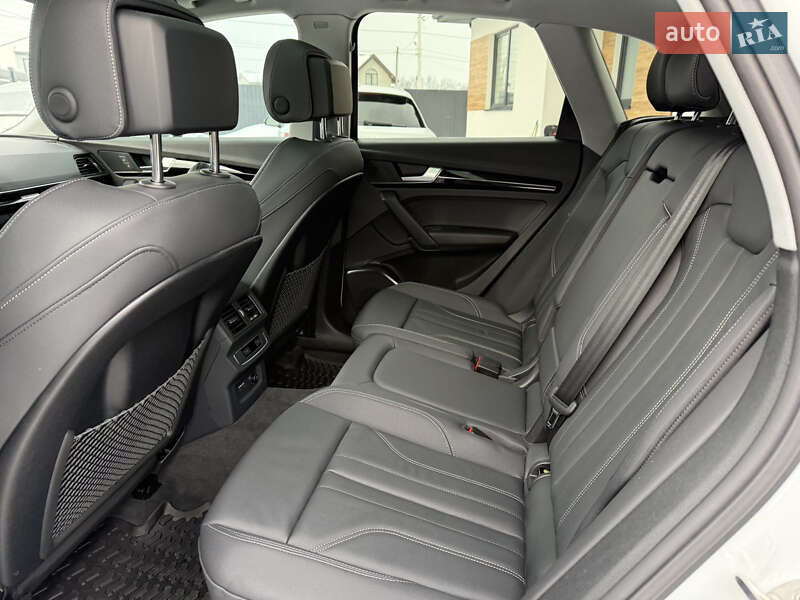 Внедорожник / Кроссовер Audi Q5 2023 в Стрые