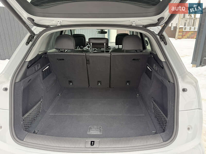 Внедорожник / Кроссовер Audi Q5 2023 в Стрые