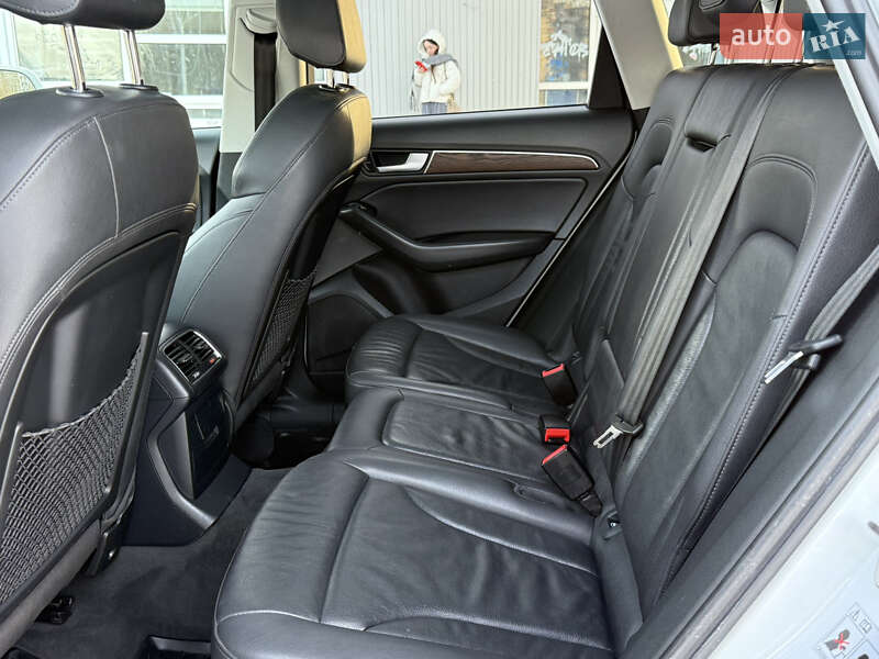 Внедорожник / Кроссовер Audi Q5 2014 в Ровно