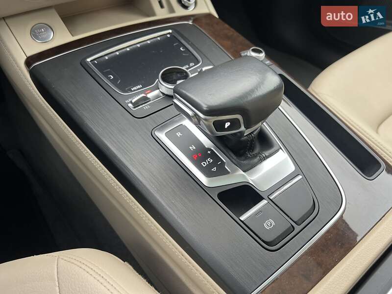 Внедорожник / Кроссовер Audi Q5 2019 в Ровно фото 30 Внедорожник / Кроссовер Audi Q5 2019 в Ровно