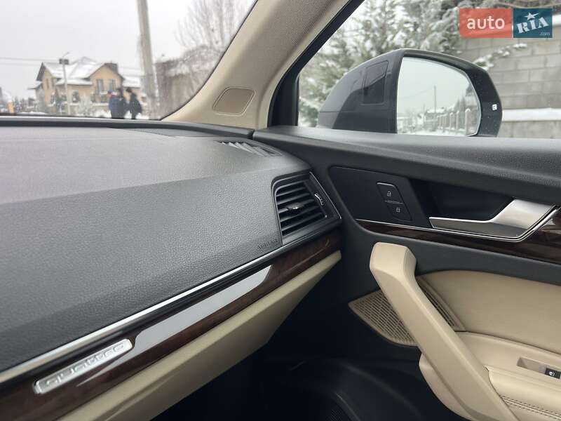 Внедорожник / Кроссовер Audi Q5 2019 в Ровно фото 28 Внедорожник / Кроссовер Audi Q5 2019 в Ровно