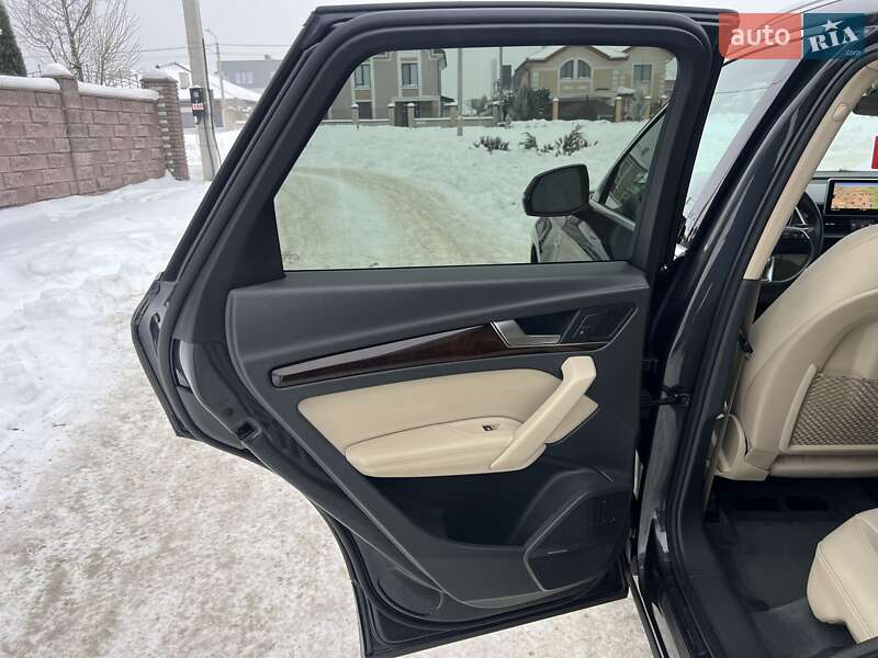 Внедорожник / Кроссовер Audi Q5 2019 в Ровно фото 56 Внедорожник / Кроссовер Audi Q5 2019 в Ровно