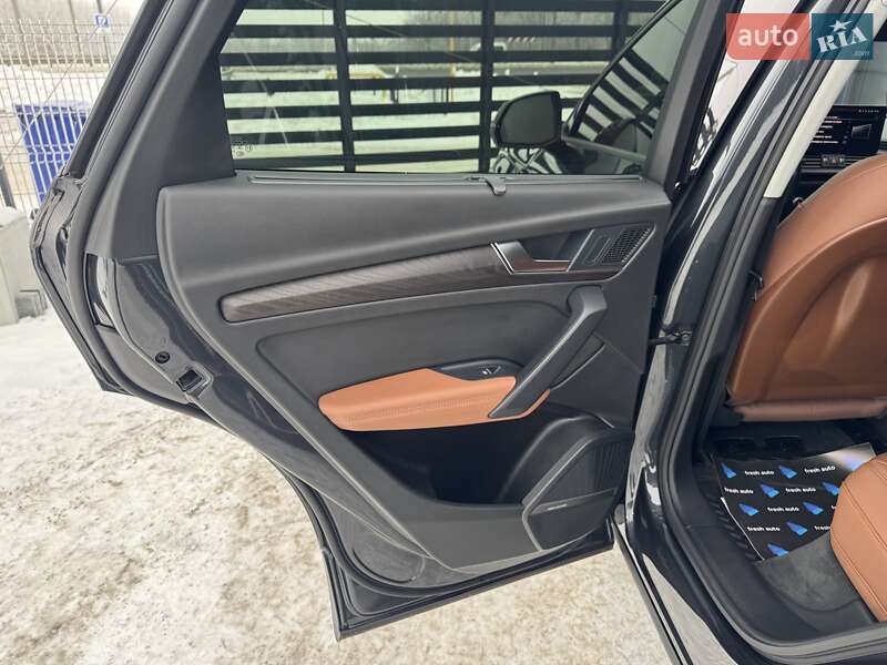 Позашляховик / Кросовер Audi Q5 2021 в Рівному