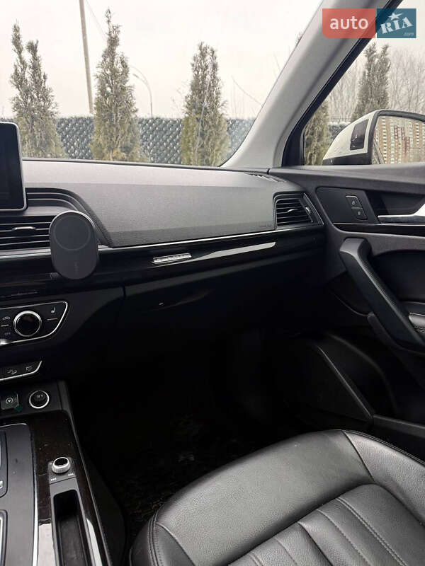 Позашляховик / Кросовер Audi Q5 2017 в Києві фото 13 Позашляховик / Кросовер Audi Q5 2017 в Києві