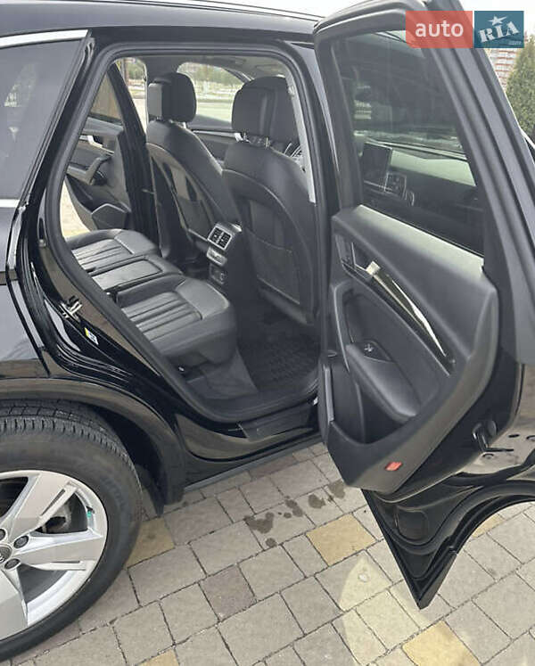 Внедорожник / Кроссовер Audi Q5 2019 в Львове