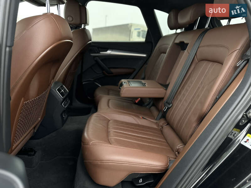 Внедорожник / Кроссовер Audi Q5 2018 в Радивилове