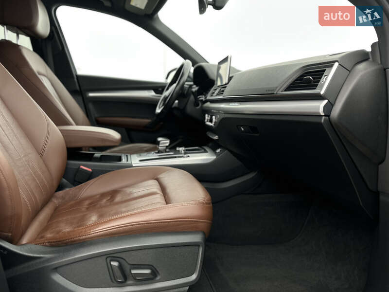 Внедорожник / Кроссовер Audi Q5 2018 в Радивилове