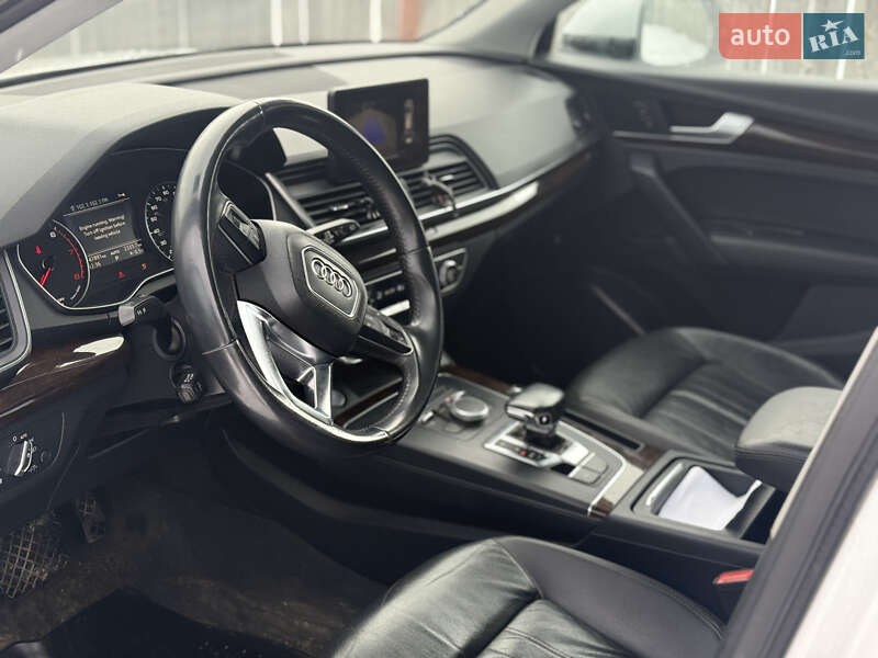 Внедорожник / Кроссовер Audi Q5 2018 в Львове фото 18 Внедорожник / Кроссовер Audi Q5 2018 в Львове