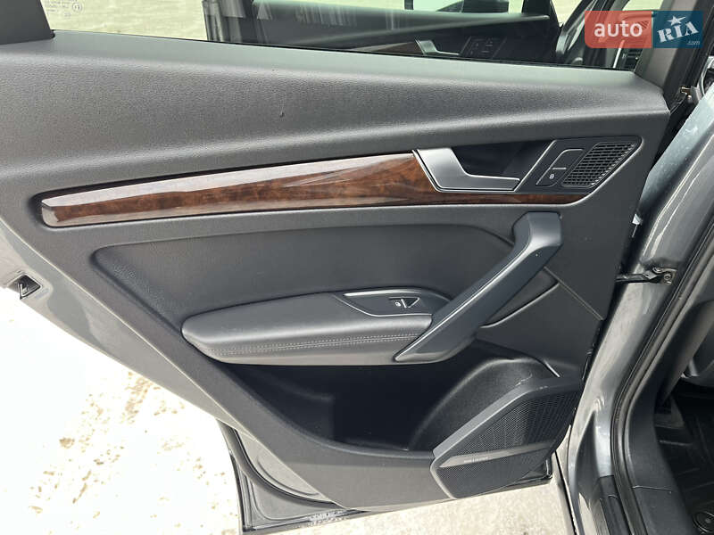 Внедорожник / Кроссовер Audi Q5 2019 в Дубно фото 16 Внедорожник / Кроссовер Audi Q5 2019 в Дубно