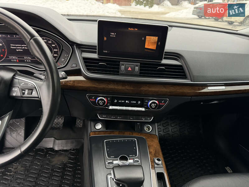 Позашляховик / Кросовер Audi Q5 2018 в Рівному фото 16 Позашляховик / Кросовер Audi Q5 2018 в Рівному
