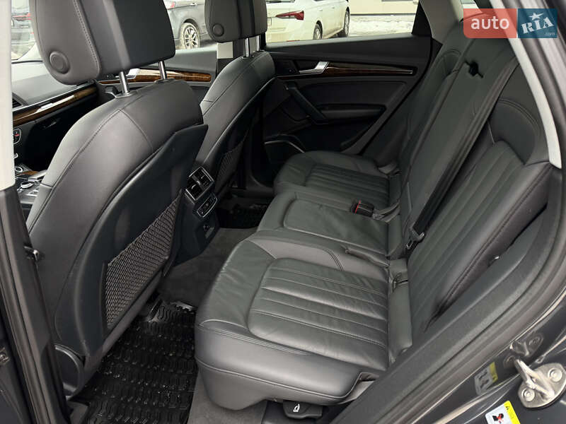 Позашляховик / Кросовер Audi Q5 2018 в Рівному фото 27 Позашляховик / Кросовер Audi Q5 2018 в Рівному