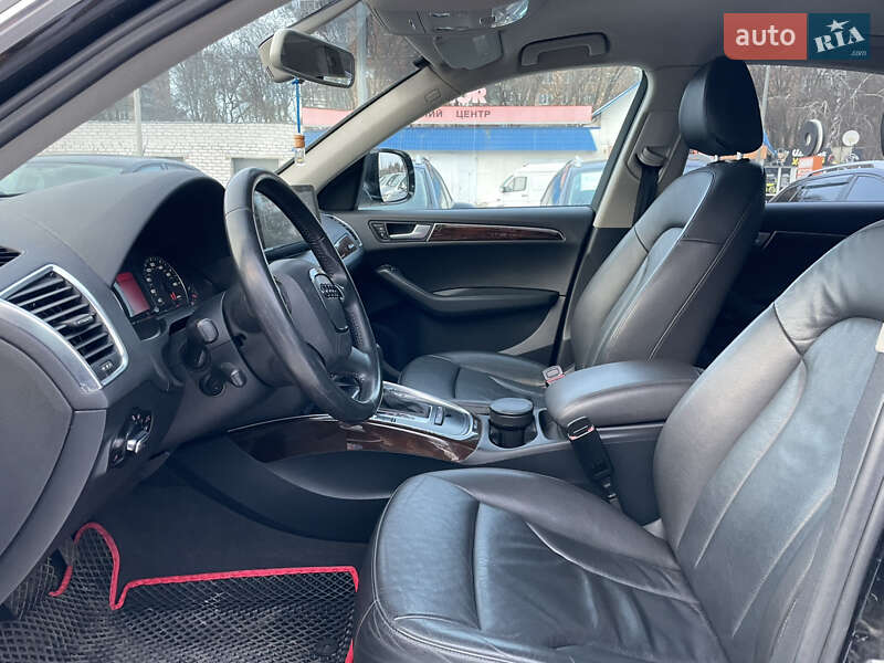 Внедорожник / Кроссовер Audi Q5 2011 в Полтаве