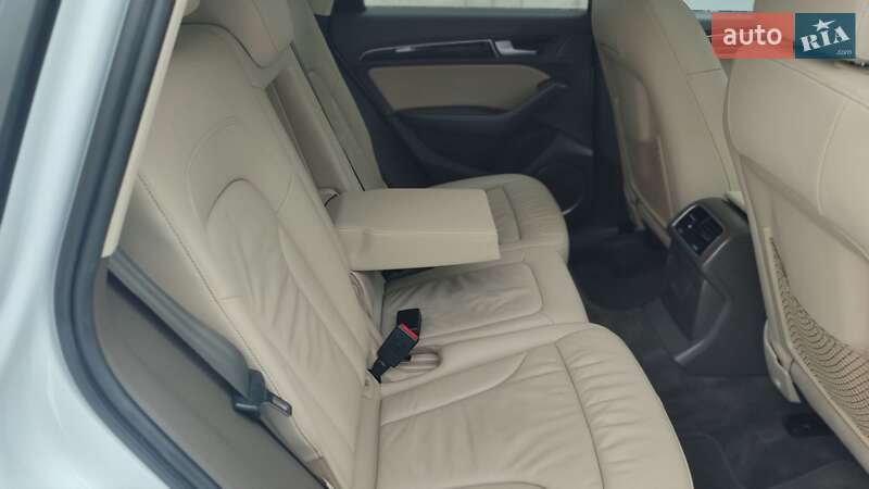 Внедорожник / Кроссовер Audi Q5 2016 в Дубно