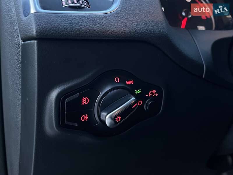 Внедорожник / Кроссовер Audi Q5 2015 в Львове