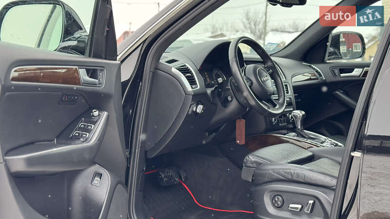 Позашляховик / Кросовер Audi Q5 2016 в Дубні