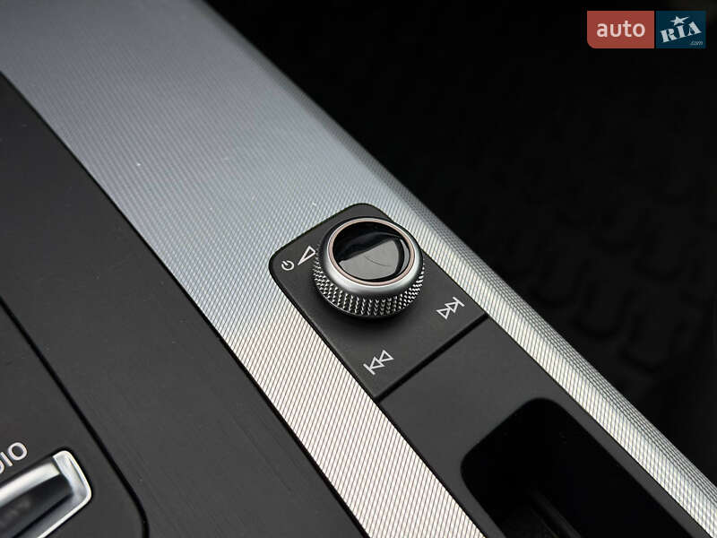 Позашляховик / Кросовер Audi Q5 2017 в Кривому Розі