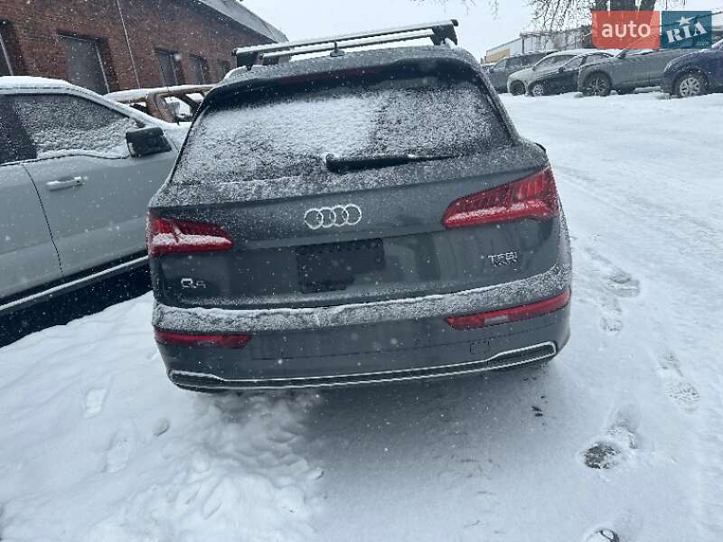 Позашляховик / Кросовер Audi Q5 2018 в Рівному