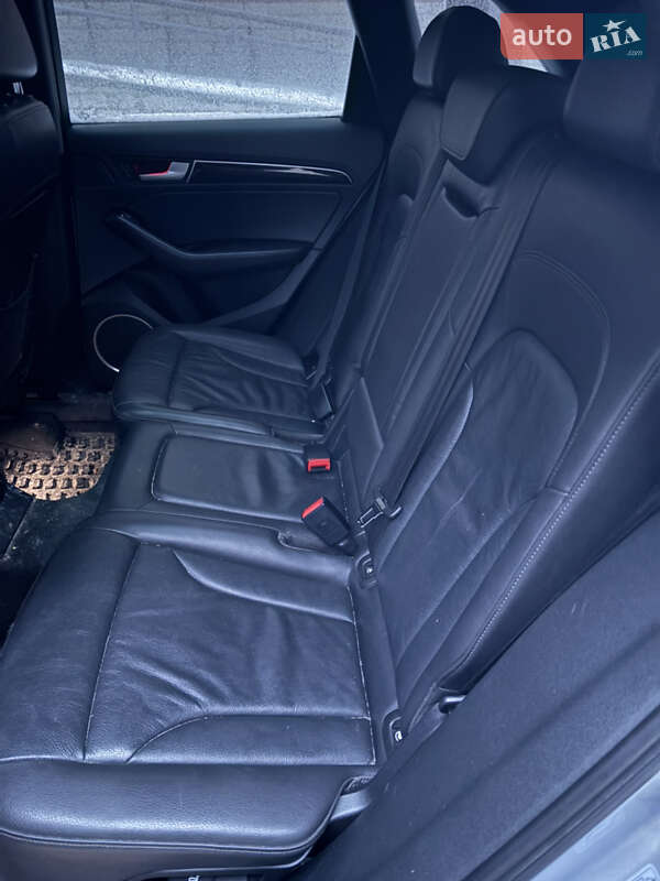 Внедорожник / Кроссовер Audi Q5 2015 в Киеве